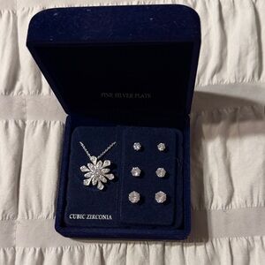 Cubic Zirconia Silver Jewelry Set